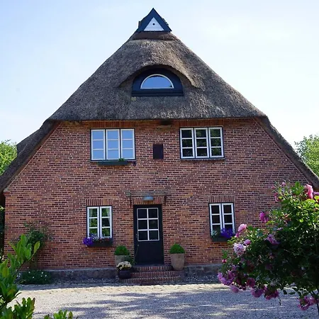 Haus Auf Dem Berg Westensee
